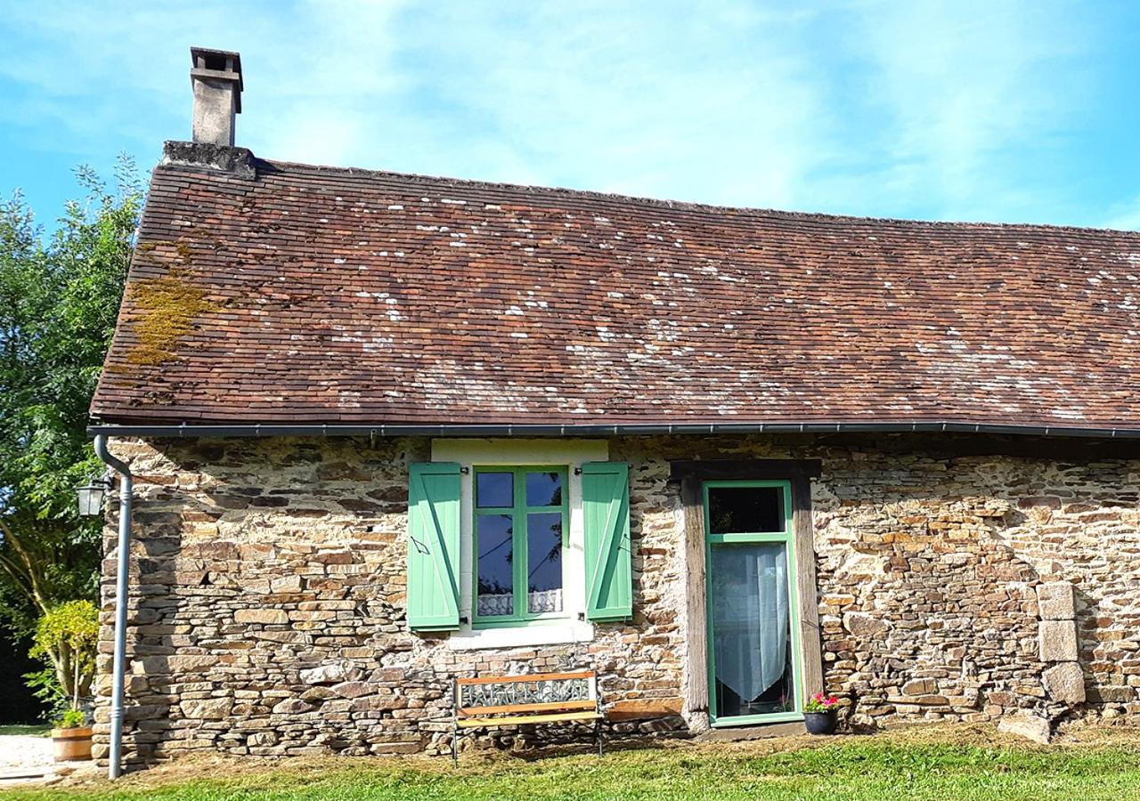 La Rhue Gites - Jacuzzi Jumilhac-le-Grand Exteriér fotografie